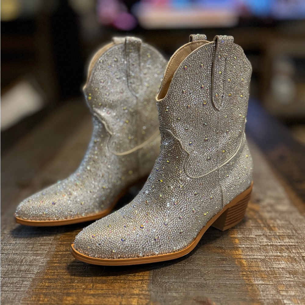 NWT Women's Rhinestone Cowboy Boots Pointed Toe Block Heel Sparkly Cowgirl Boots